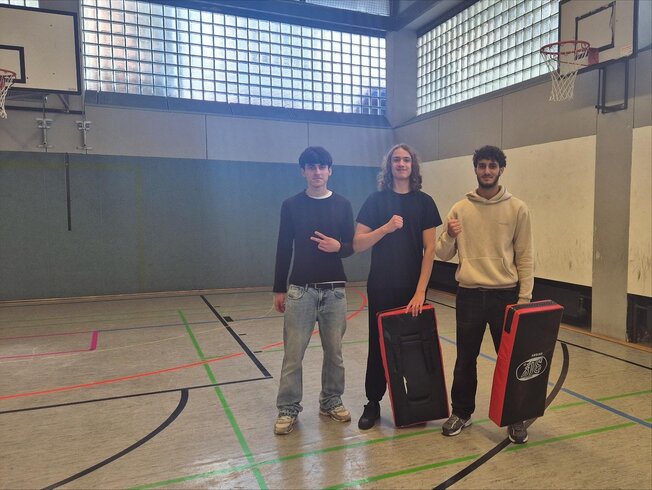 41961601-EEE5-4B56-AB25-2C20C424000A